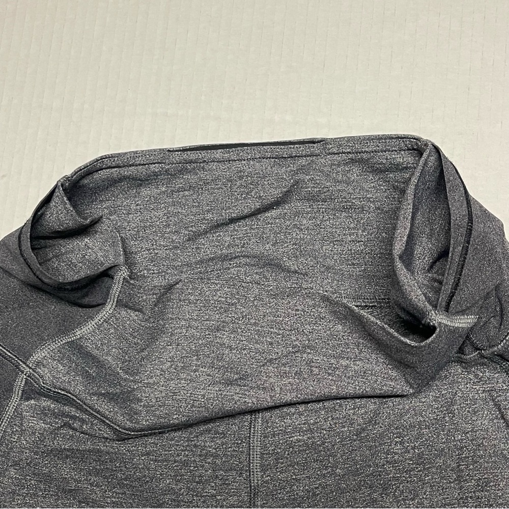 Lululemon Hit It Crop Luxtreme Size 8 Leggings Mesh Side Heathered Black - Picture 7 of 11